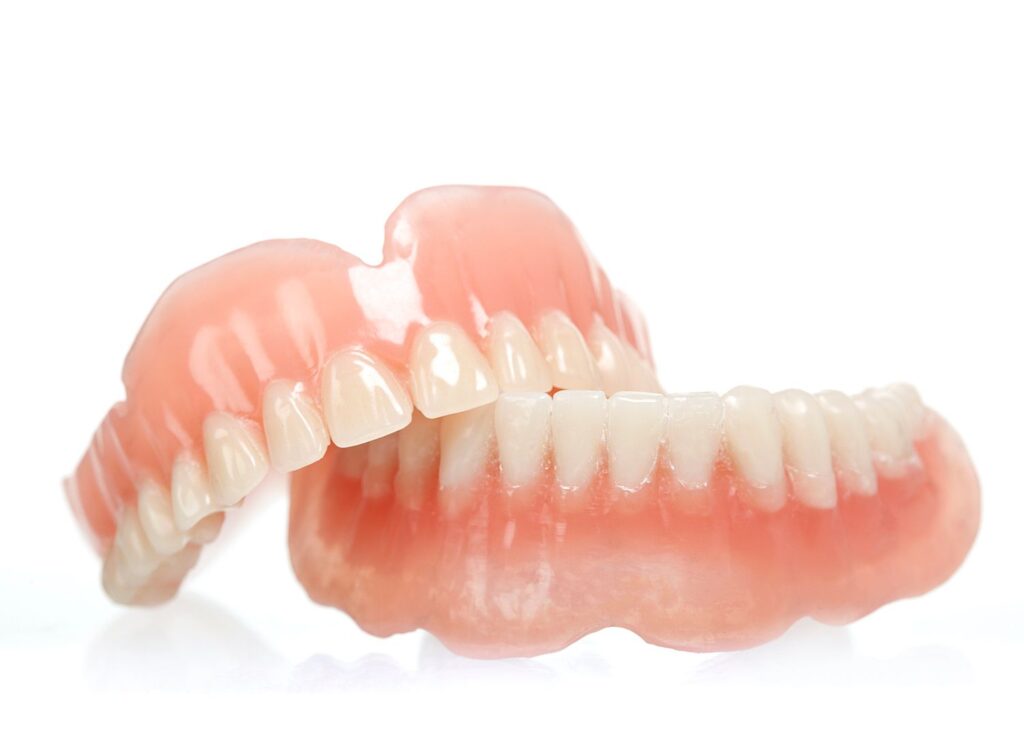 Cleaning Dentures